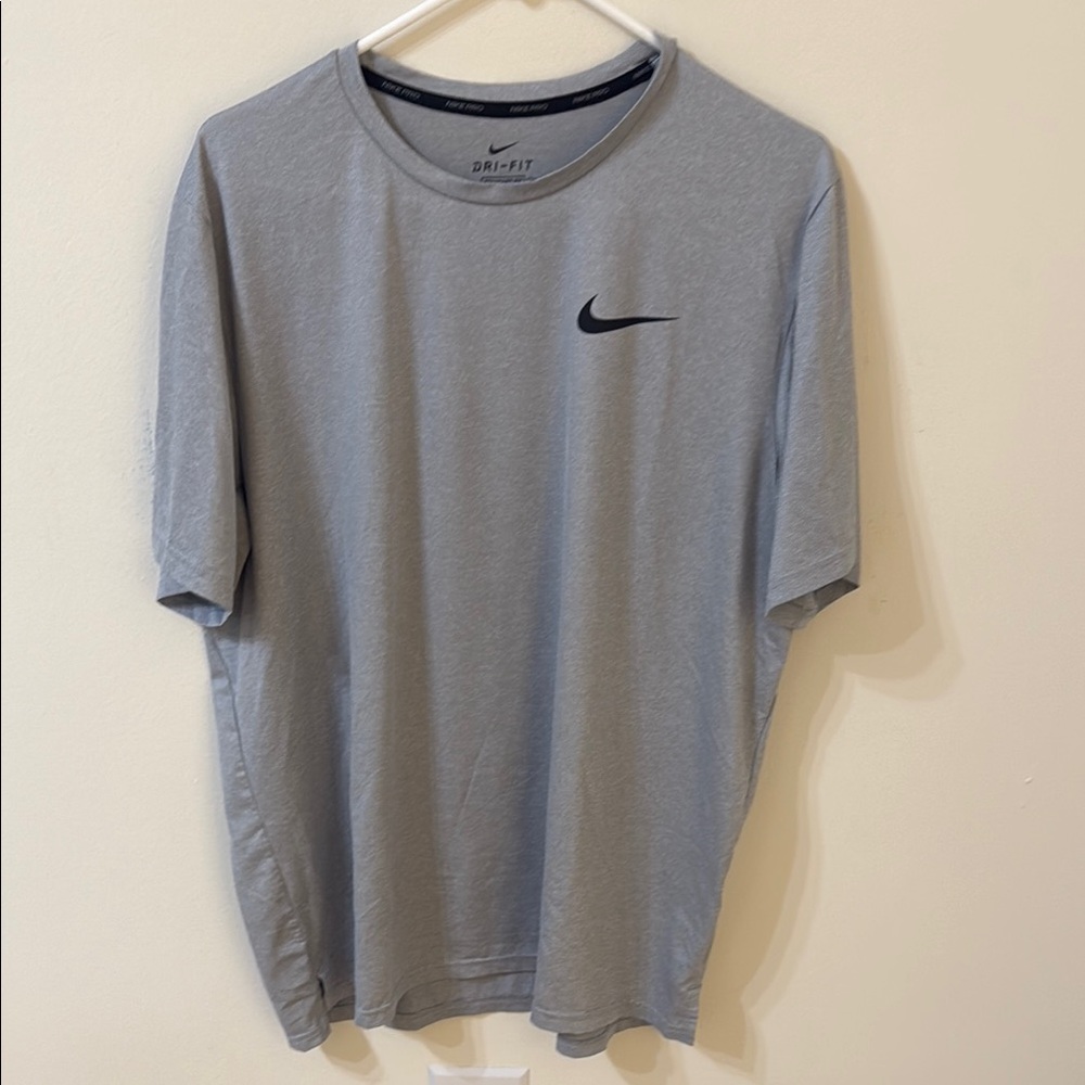 Nike Men's Dri-FIT Gray Short Sleeve Tee